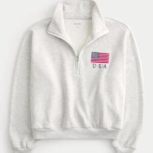 Hollister Women’s Light Gray USA Flag Zip-Up Sweater